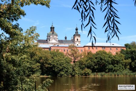 Монастир Кармелітів Босих (м. Бердичів)